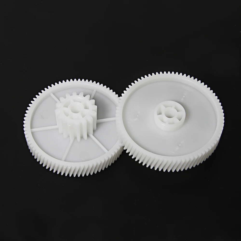 2pcs Meat Grinder Pinion Mincer Plastic Gear PLR020 Replacement for Polaris PMG 1605 1805 2005 Maxwell ST 1259 1260 Volle MG-090