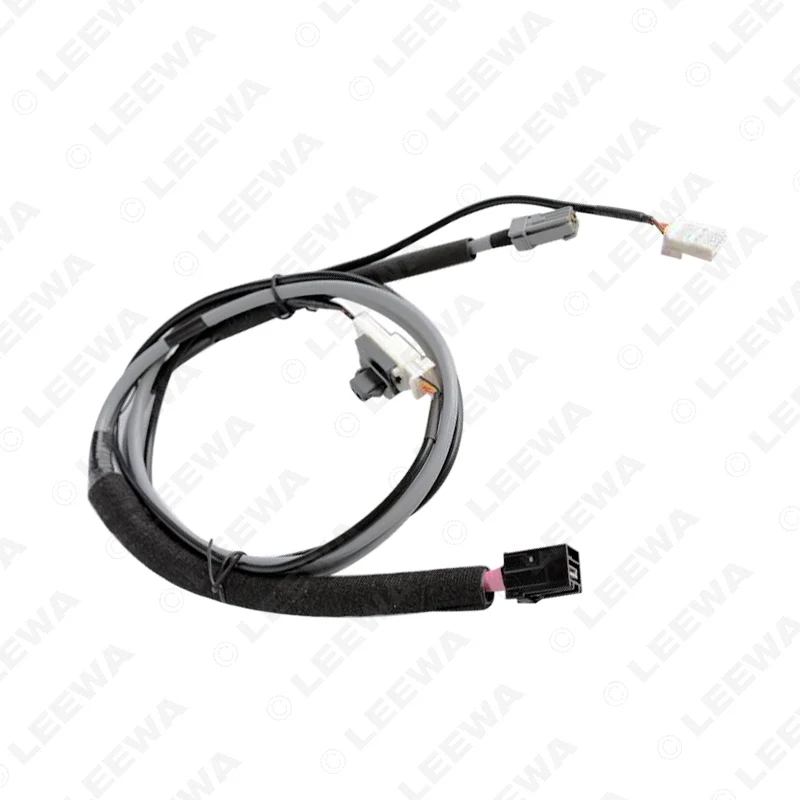 LEEWA Car Audio USB AUX Interface Switch 5Pin Plug Adapter for Toyota Corolla Camry Reiz RAV4 Prius Highlander Harness Cable Kit