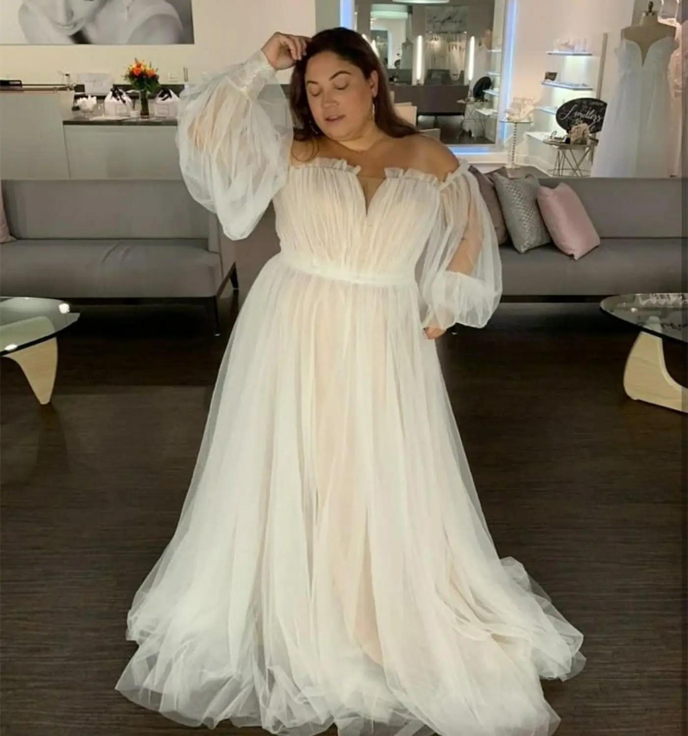 Robe de mariée à manches longues pour femmes, robe de mariée grande taille, manches longues, bouffantes, campage léger, longueur au sol, tribunal, train, patients, quelle que soit la grande taille, B2018, cou, mariées