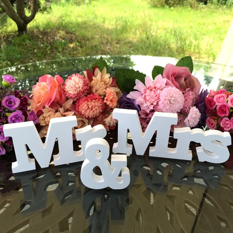 English Letters Wood Decoration Crafts, Wedding Props, Mr and Mrs, Wedding Stage, Valentine's Day, 3Pcs