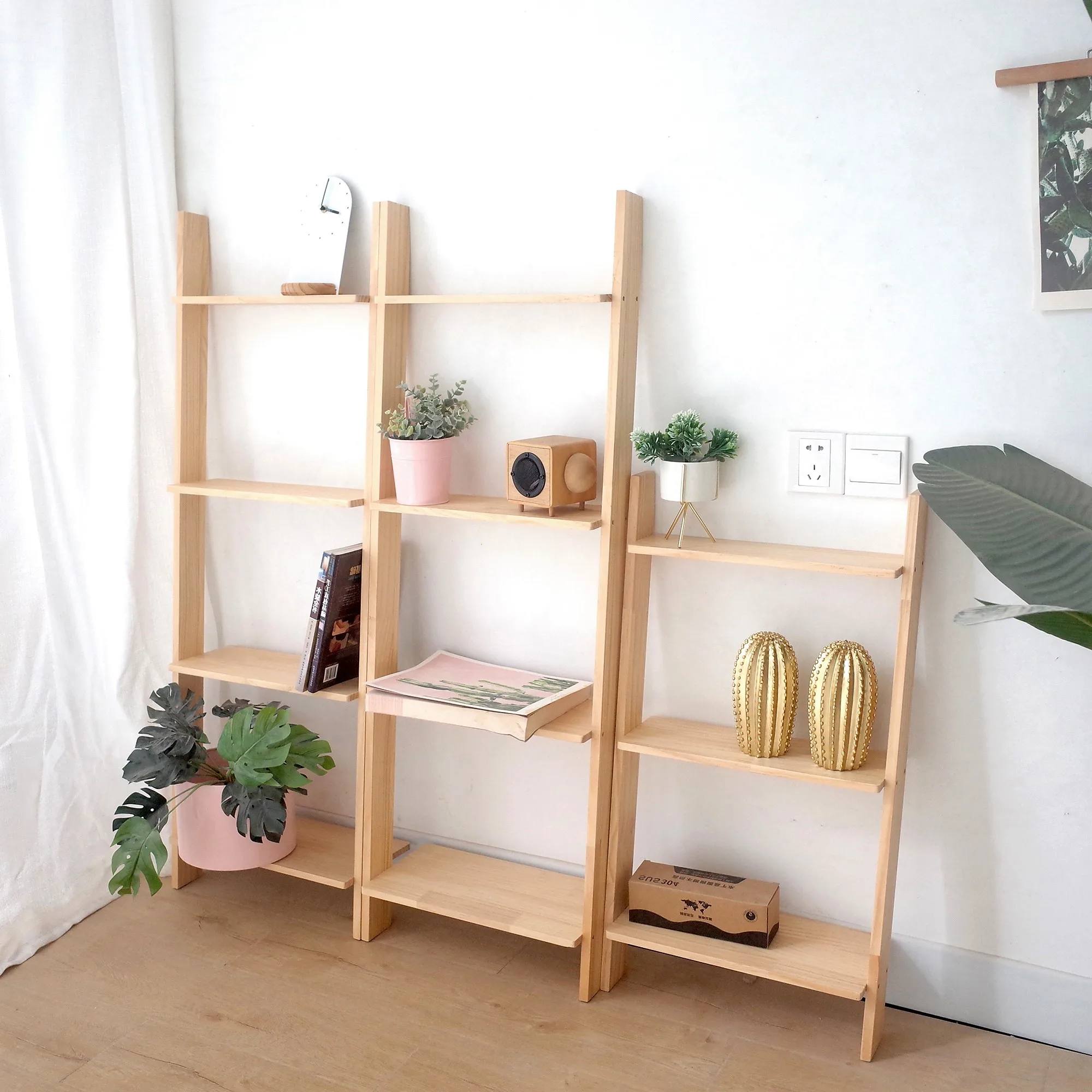 

Solid wood The shelf Fall to the ground Simple and easy To receive a book shelf household sitting room trapezoidal flower shelf