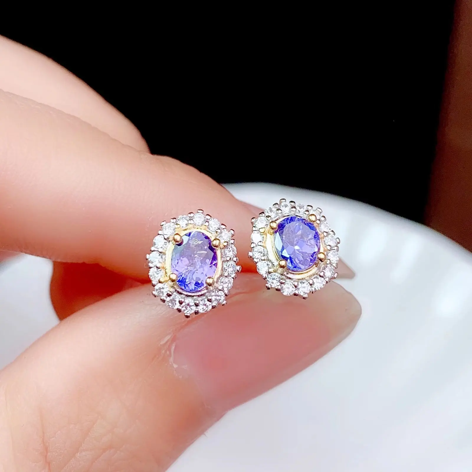 Small and exquisite, natural tanzanite earrings, 925 silver style, cheap, natural gem store