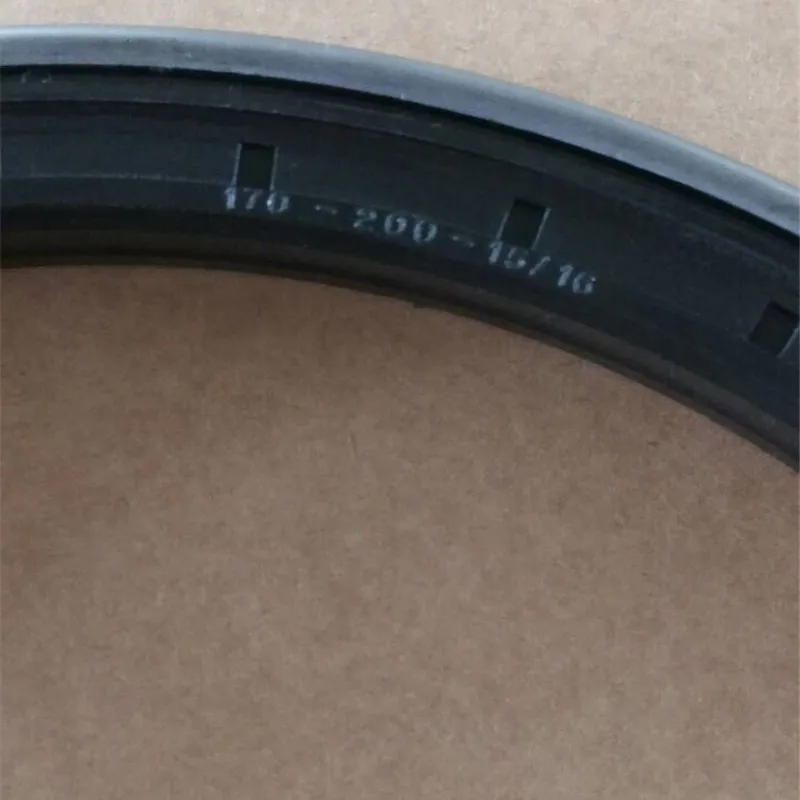 FKM+NBR RWDR-K7 wheel hub seal 65X90X13/14.5mm/65*90*13/14.5mm box type shaft oil seal 12015928B ISO 9001:2008