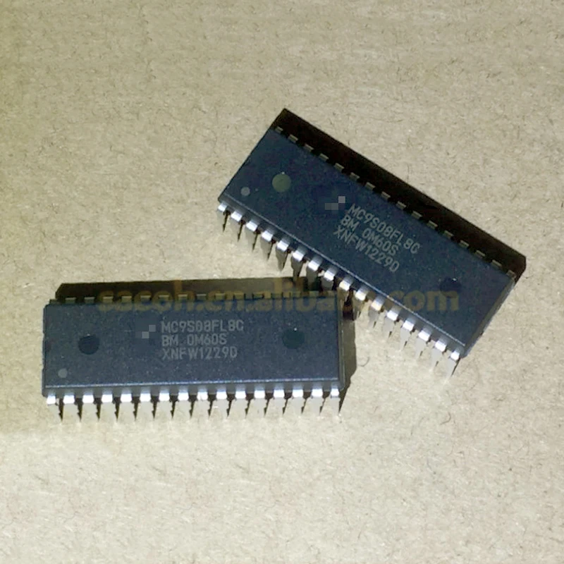 5PCS/lot New OriginaI MC9S08FL8C MC9S08FL8CBM or MC9S08FL16 MC9S08FL16CBM DIP-32 8-Bit Flash MCU