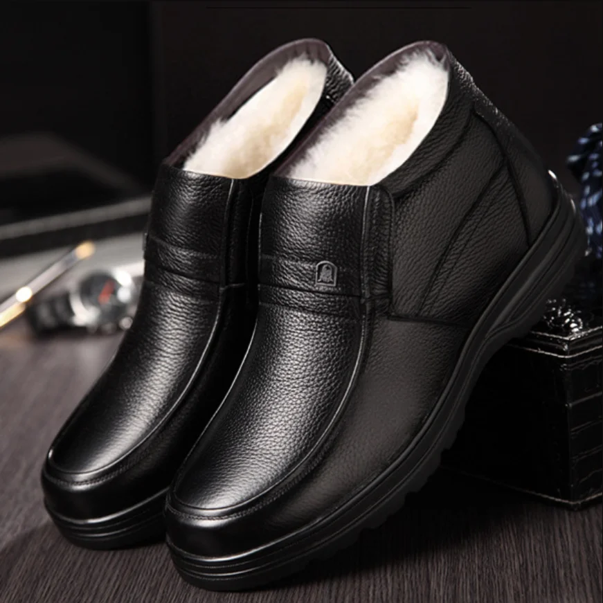 Size 38-48 Cold Winter Men Genuine Leather Boots Quality Thick Wool Warm Snow Boots Outdoor Waterproof Rubber Fur Climbing Shoes