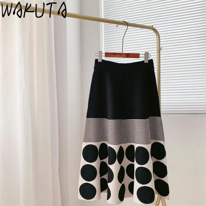 WAKUTA Polka Dot Vintage Knitted Long Skirt Autumn Winter High Waist Umbrella Skirt Ladies Morden Thick Warm Skirts for Women