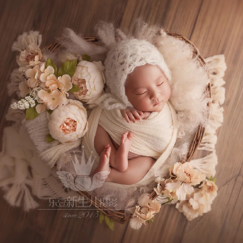 Newborn Photography Props Baby Vintage Heart-shaped  Woven Basket Photo Shooting Infant Props Container Baby Photography Props