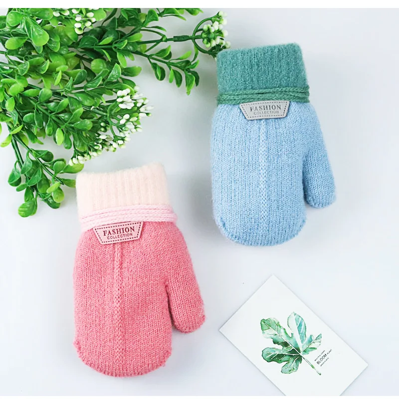 Guantes de invierno para niños pequeños, manoplas de punto gruesas, de terciopelo, con cuerda, para exteriores