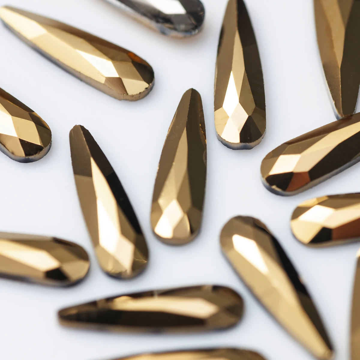 100 stücke Super Bunte Strass Regentropfen Selbst-Adhesive Nail art Zubehör Glas Kristall Stein Für DIY Handwerk Kleid Dekoration – Detail 9