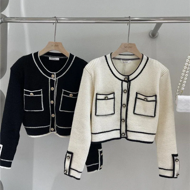 Black White Korean Style Cropped Cardigan Women 2022 Spring Vintage Long Sleeve Sweater Jacket Elegant Crew Neck Knitted Tops