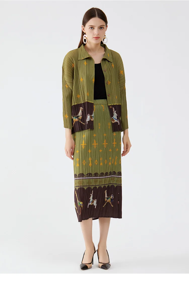 

HOT SELLING Miyake long sleeve turndown collar Single-breasted coat + Straight skirt print animal suit IN STOCK