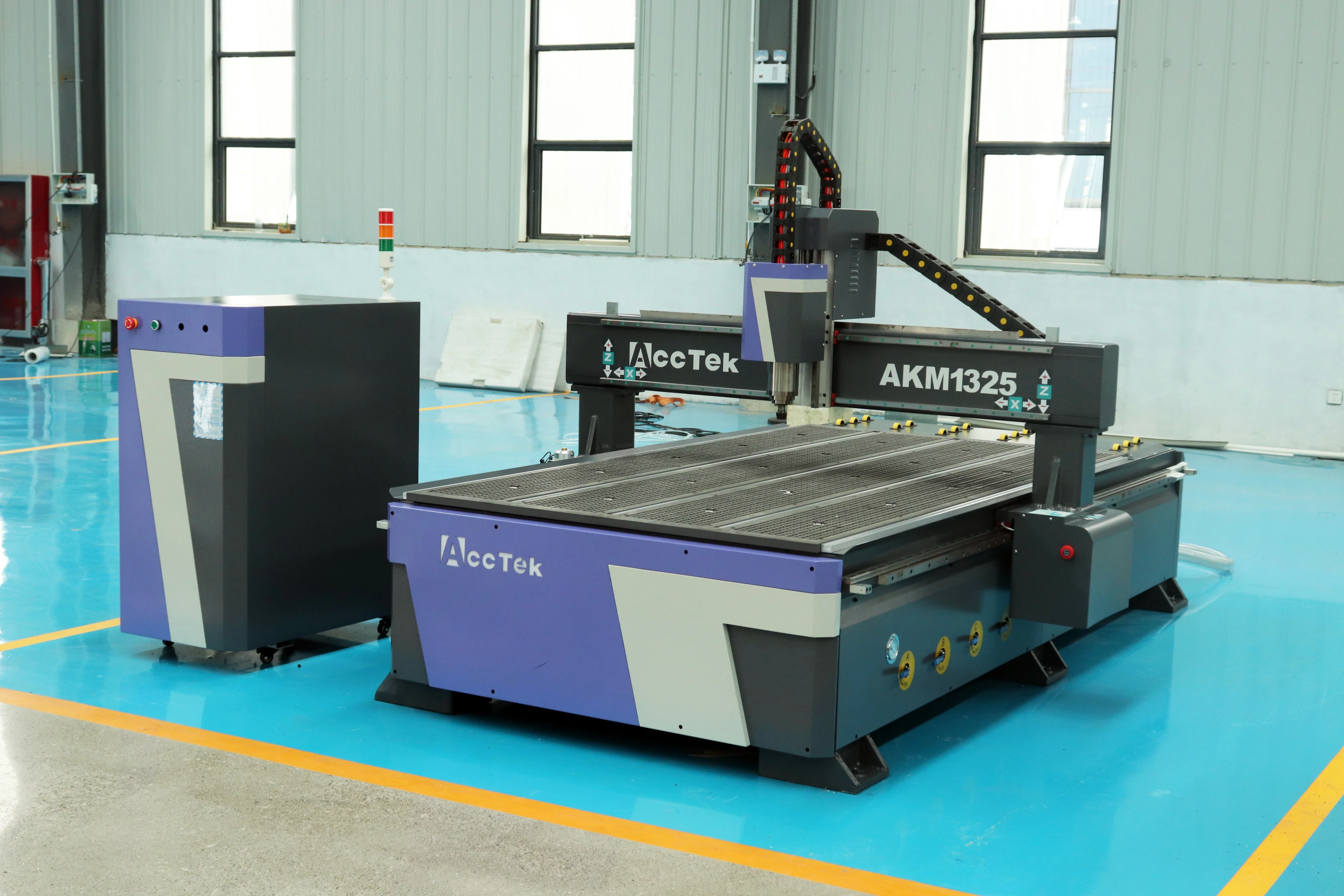 Máquina enrutadora CNC para puertas de madera MDF, enrutador para carpintería, 1325, China