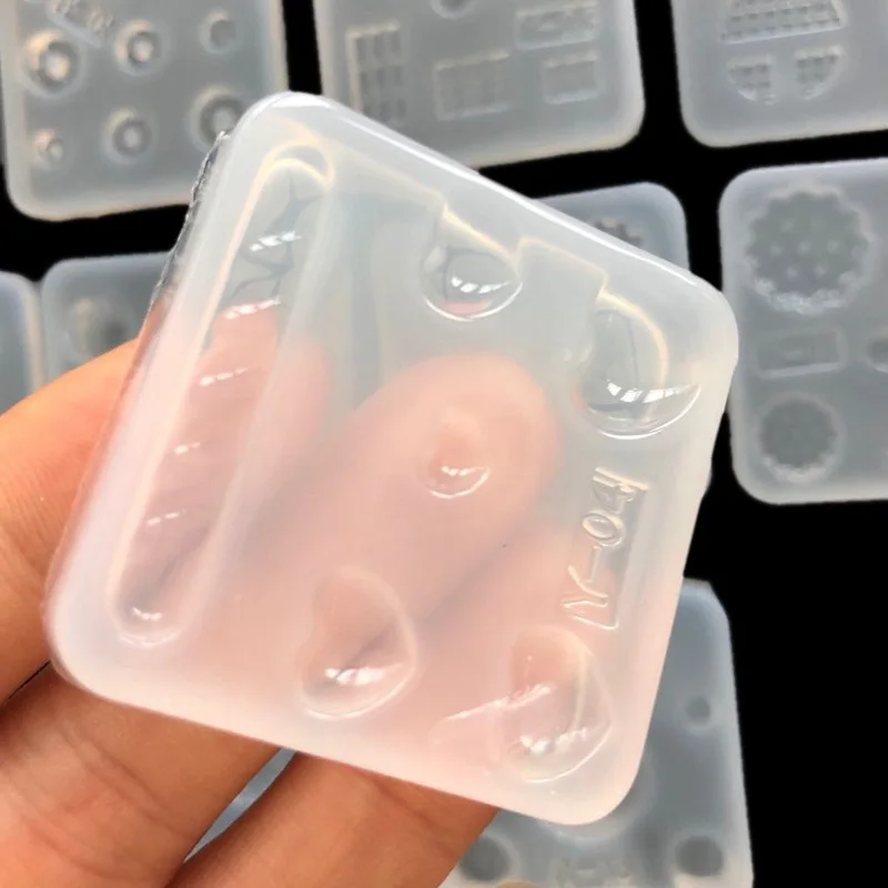 

13 Styles to Choose Mirror Crystal Dripper Molds Heart Animal Shaped UV Resin Molds Dessert Chocolate Moulds