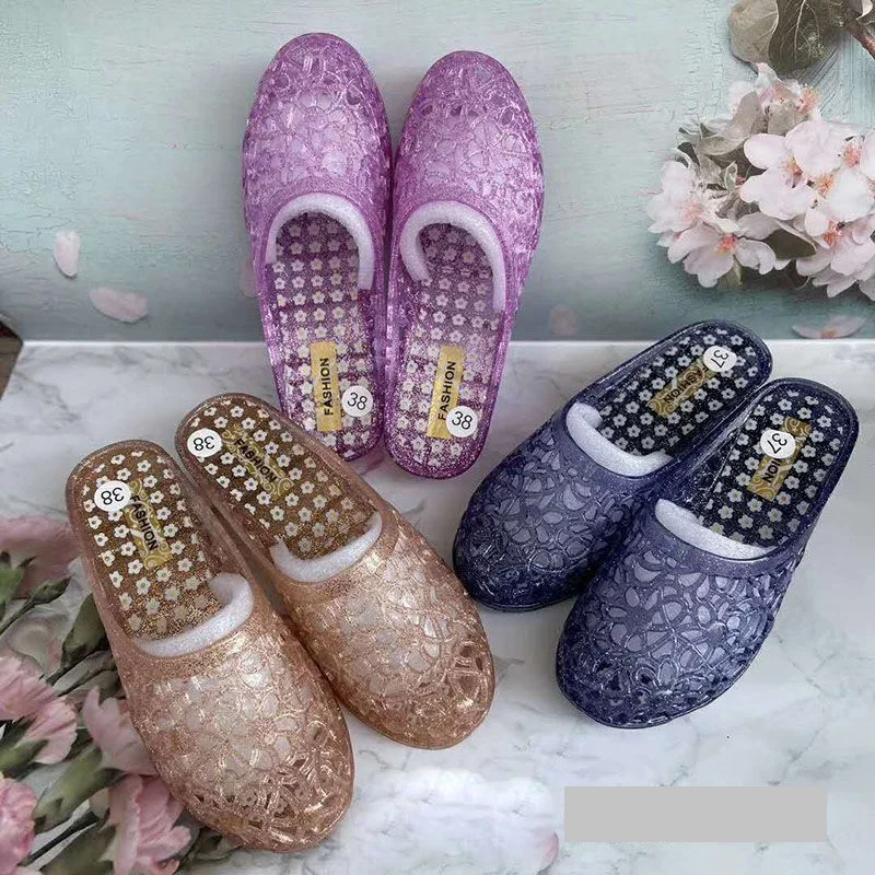 Korea Summer Jelly Slippers Woman Crystal Summer Wedges Shoes Home Out Wearing Slides Hollow out Antiskid for Female Close Toe