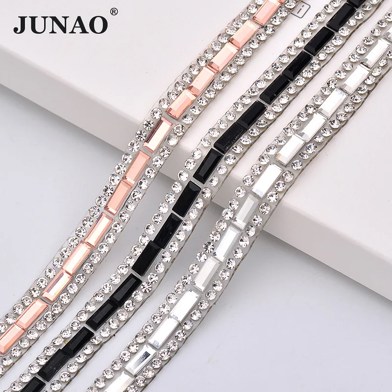 JUNAO 5 Yard * 8mm Trasparente Nero di Vetro Hotfix Del Rhinestone Trim Catena di Cristallo Del Nastro di Applique Strass Banding per I Vestiti