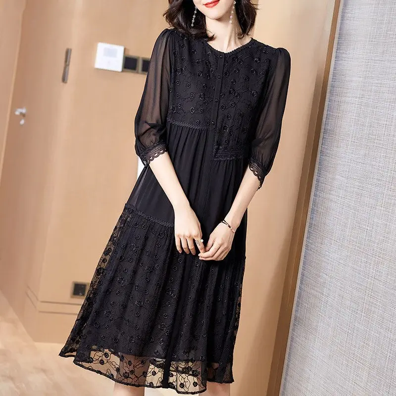 

Women's Temperament Embroidered Dress Female Style Is Thinner In Spring And Autumn 2023 A-line Skirt Dress Female