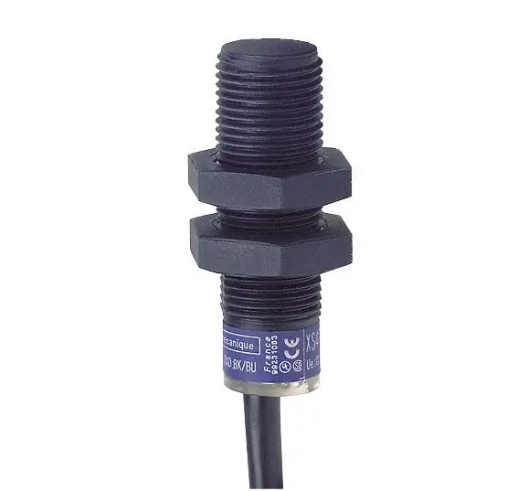 

XS4P12KP340L1 Inductive sensor XS4 M12 - L50mm - PPS - Sn4mm - 12..24VDC - cable 5m