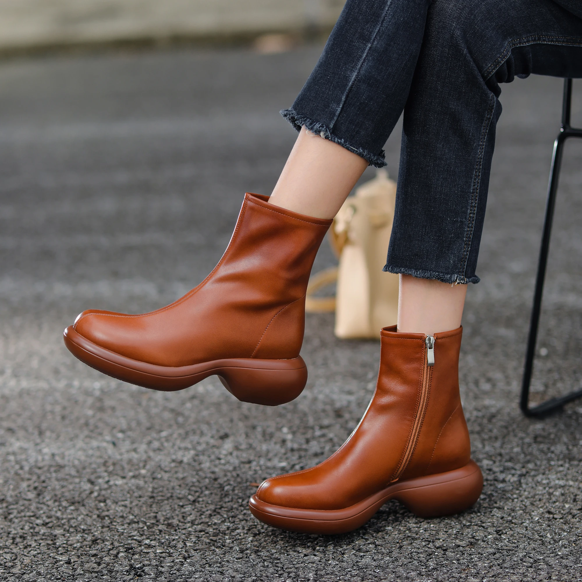 

Genuine Cow Leather Autumn Elegant women's Short Boots Design Platform Chunky Heels Casual Shoes Brand New Fashion Ankle Boots