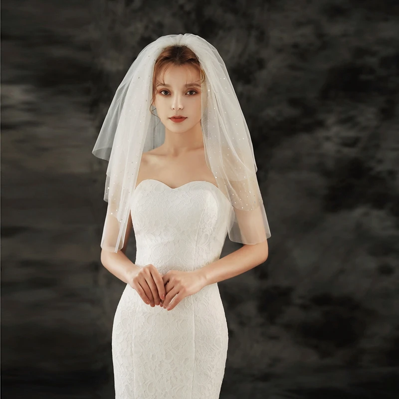 Nieuwe Collectie Ivory Bridal Veils Goedkope Wedding Lace Edge Bruid Mariage Bridal Hoofddeksels Bruiloft Accessoires Matrimonio Velo Sposa