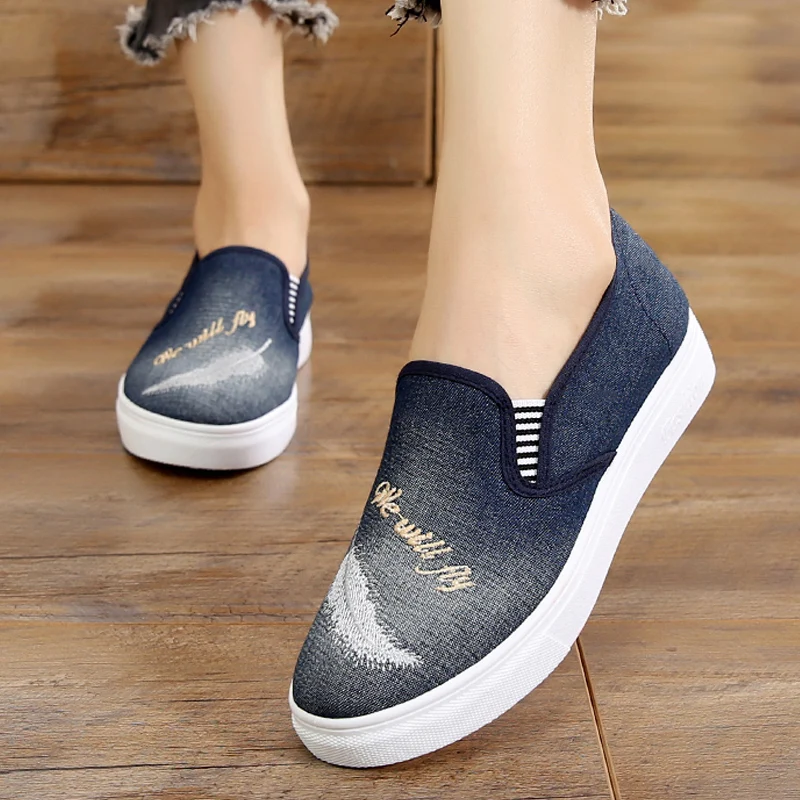 Women Cute High Quality Golden Flat Platform Shoes Lady Casual High Quality Spring Slip on Shoes Female Cool Street Shoes E2195