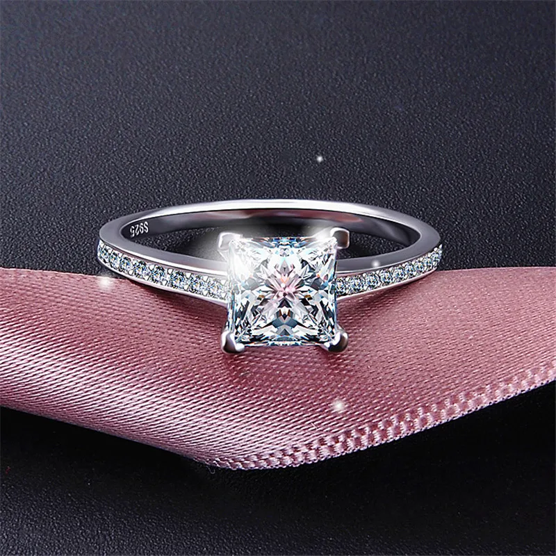 CC Rings for women Wedding Jewelry Shining Square Design Luxury Bridal Elegant Accessories Engagement Party Inlay CC631
