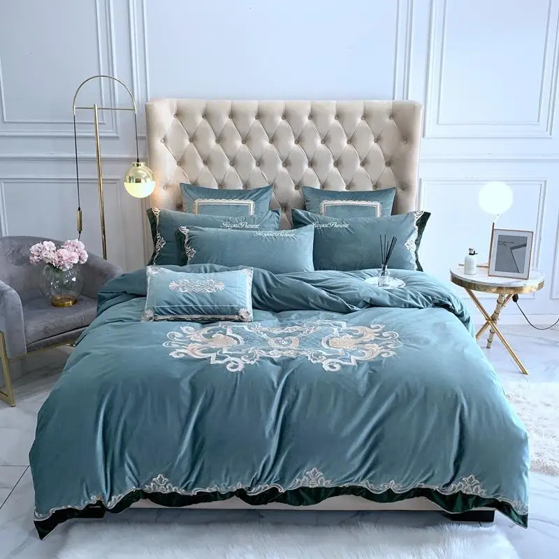 42 4/7pcs Blue Bedding Set Velvet Bed Linens Bed Sheet Set Bedclothes Queen/King Size embroidery Bed cover 4pcs