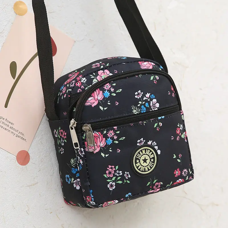 Fashion Girls Cartoons Small Square Shoulder Crossbody Bag Simple Canvas Women Messenger Bags Female Daily Phone Purse