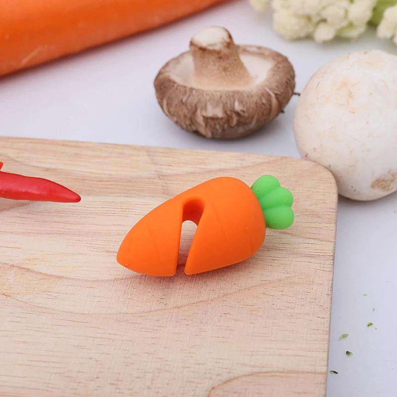 

Cute Pot carrot Pan Cover Anti-overflow Rack Kitchen Prevent Overflow Lid Holder Shelf Soup Pot Clip