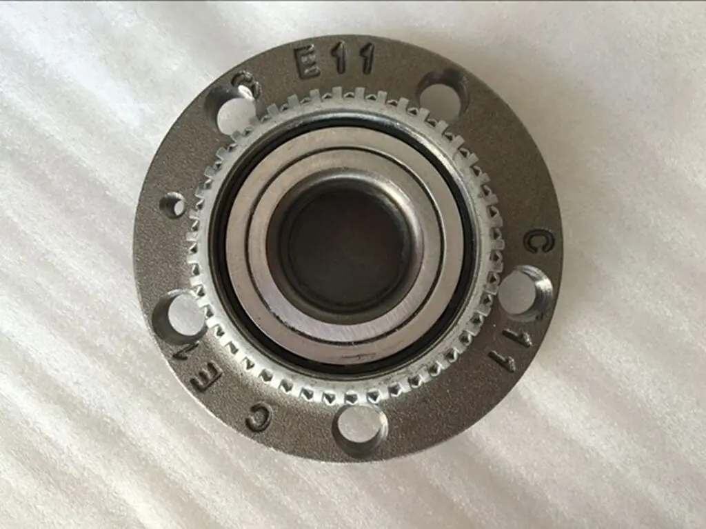 Rear wheel bearing for Brilliance FRV FSV CROSS H530 V5 H330 rear wheel hub 3001473
