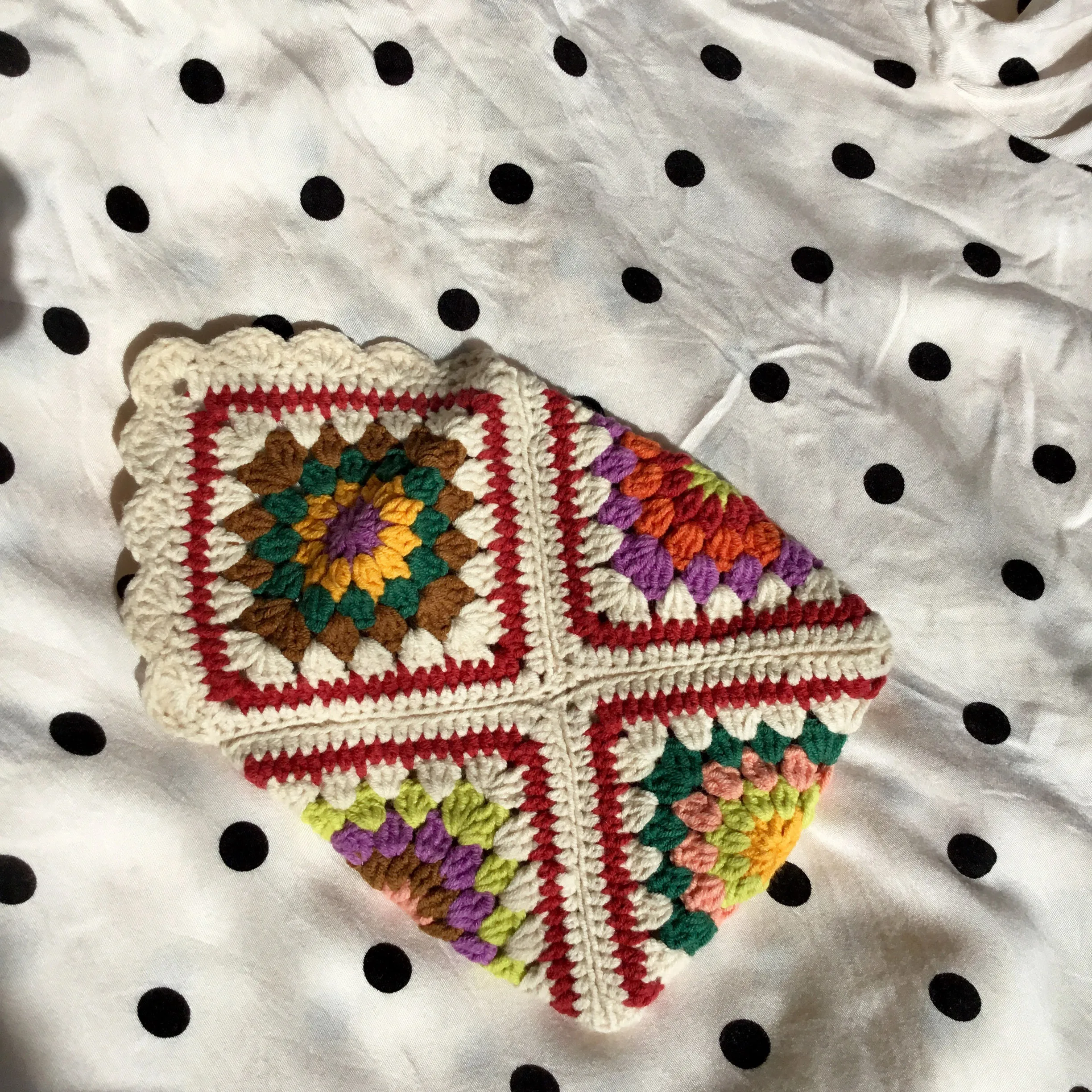 Kremowa Biała Mała Torebka na Szydełku, Urocza Mini Torebka, Portfelik, Kolorowa Kosmetyczka, Oryginalne Torebki Granny Square dla Kobiet