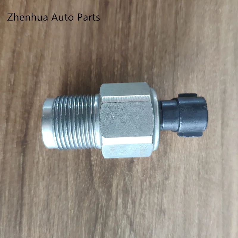 1pc 499000-6111 Fuel Rail Pressure Sensor for Hyundai--Kia D4DD County HD78 HD72