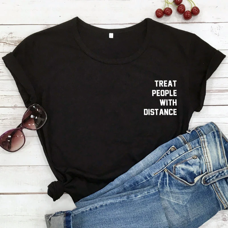 Harajuku Women Hipster Grunge Tee Top Treat People With Distance Pocket T-shirt Casual Unisex Short Sleeve Slogan Summer Tshirt