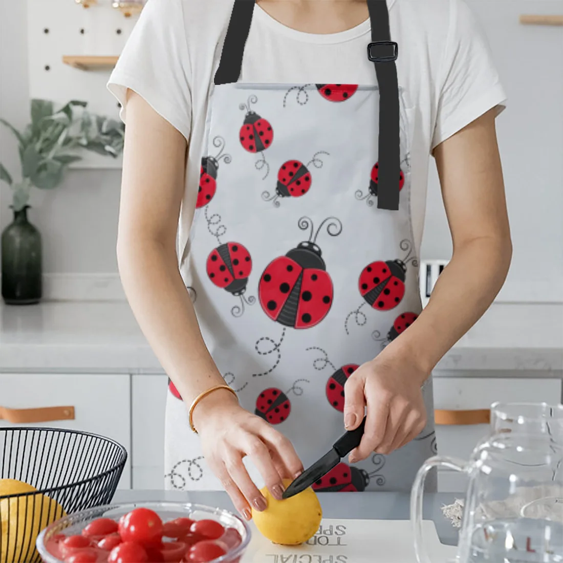 Apron Kit Red Ladybug Kitchen Bib Oven Mitts for Cooking Gardening Woman Kids Aprons Cuff Baking Accessories