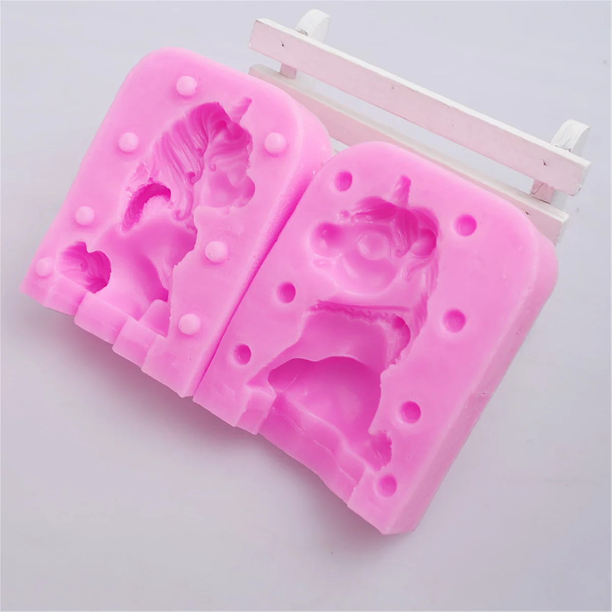 3D Unicorn Silicone Mold Cupcake Fondant Molds For Baking Unicorn Baby Birthday Cake Decorating Tools Candy Chocolate Mould