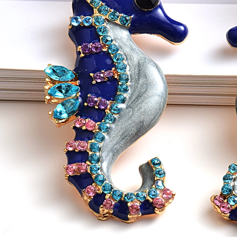 New design Long Seahorse shaped earrings High-quality Metal oiled crystals Drop earring Fashion Jewelry Accessories For Women