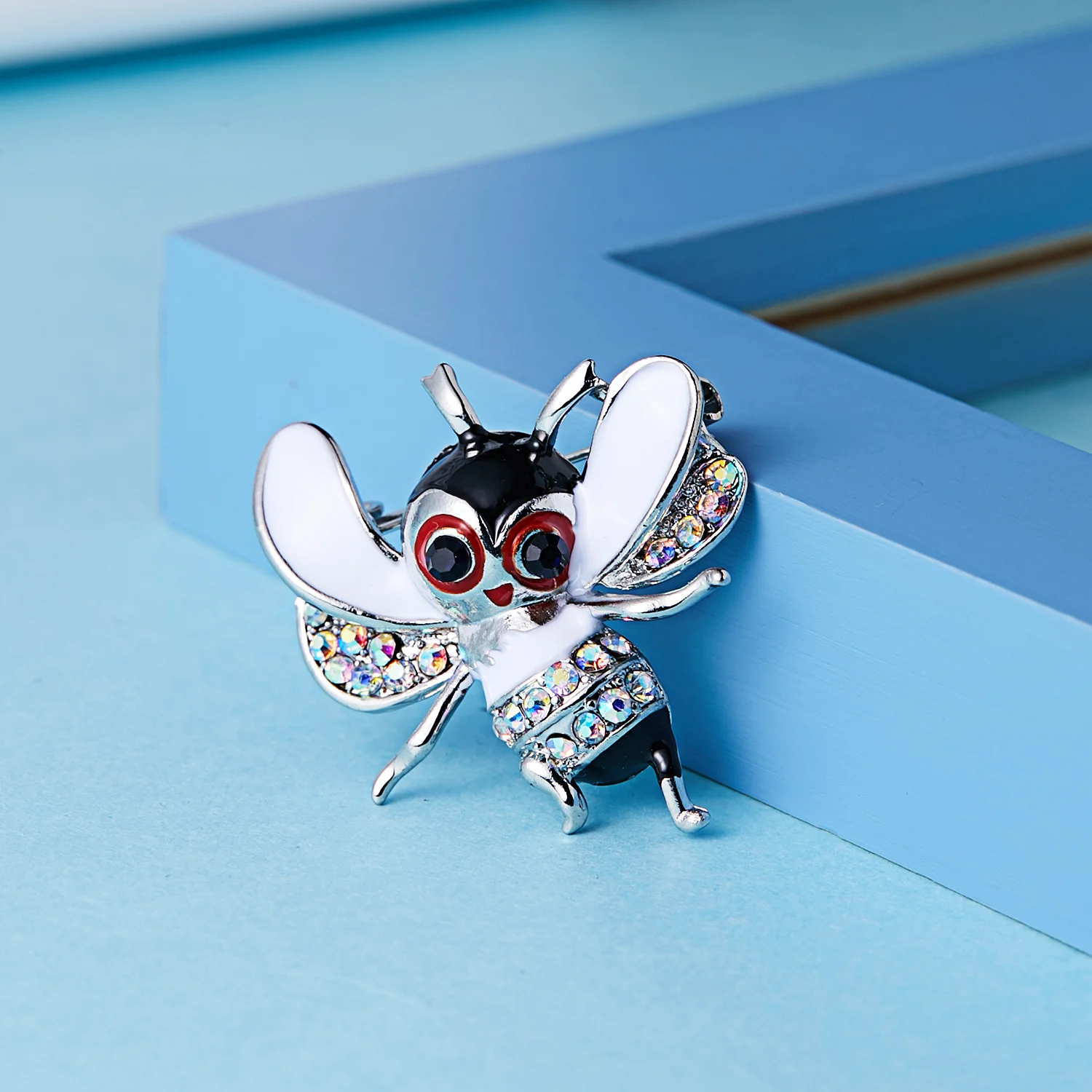 RINHOO Brand Design Cute Cartoon Insect Brooch Women Delicate Little Bee Brooches Rhinestone Pin Brooch Jewelry Gifts For Girl