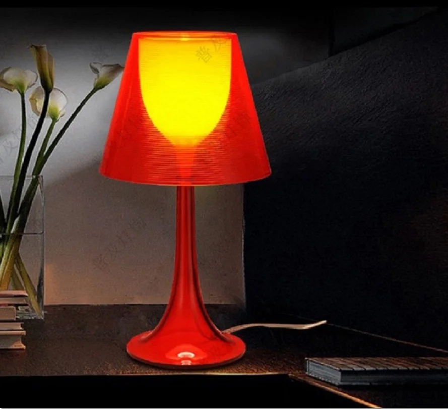 Modern Acrylic Shade Philippe Starck Design Miss K Table Lamp Italy Design Table lamp