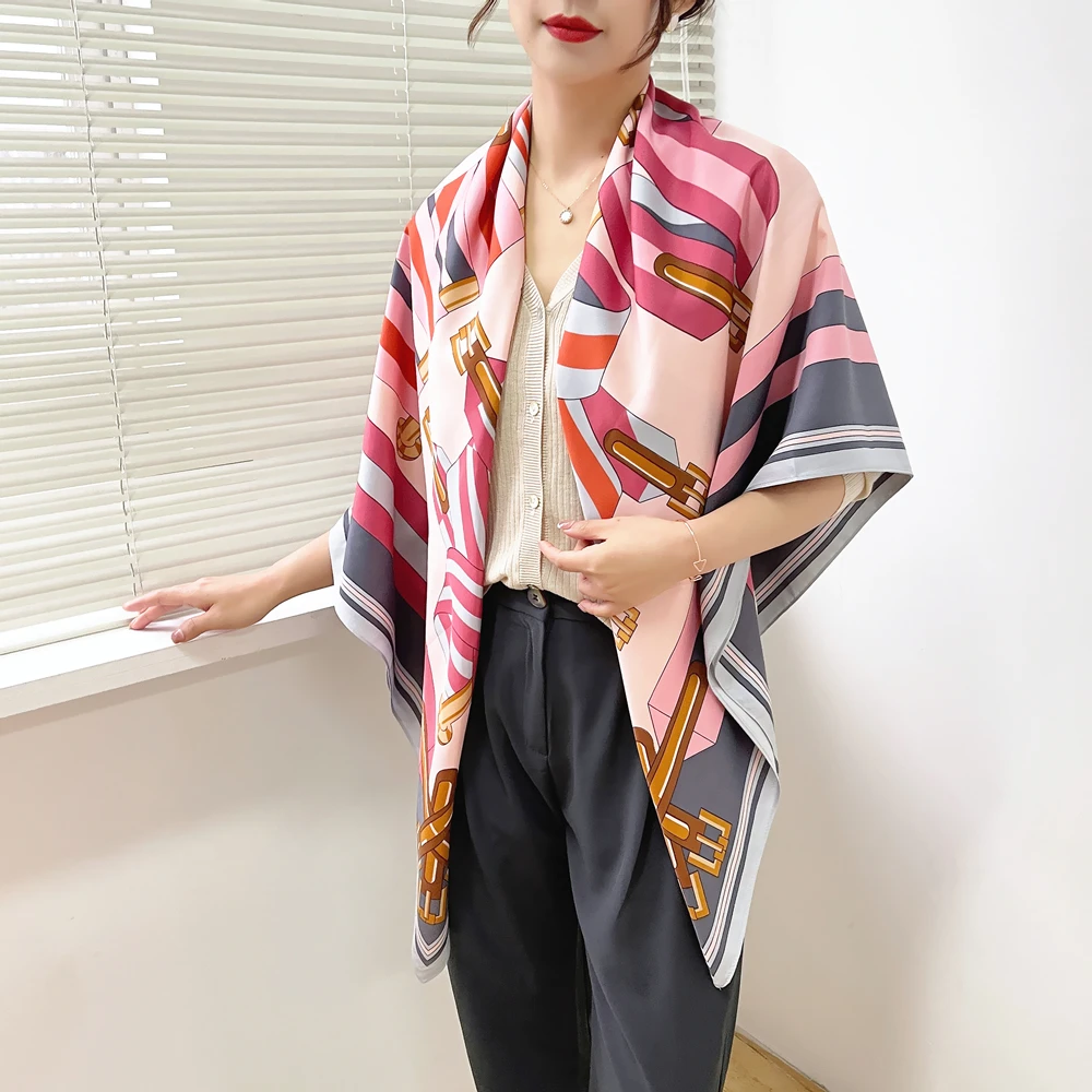 Europe 130cm Spring Hot Sale Fashion Colour Chain Madam Twill Casual Large Square Scarf Tourism Decoration Shawl Silk Scarf