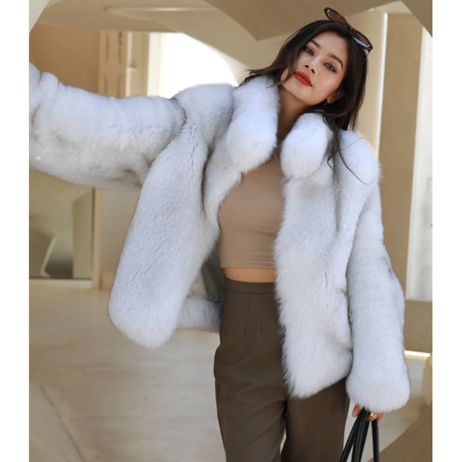 ผู้หญิงแฟชั่น Blue Fox Fur Jacket ฤดูหนาวใหม่อบอุ่นเสื้อกันหนาว Luxury Full Pelt Fluffy Outwear