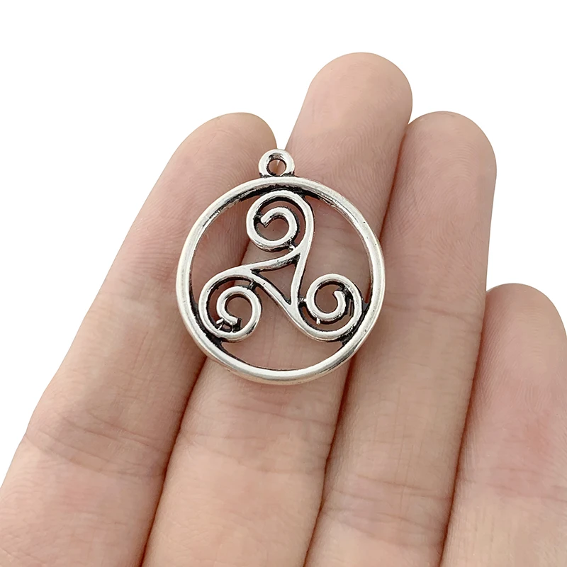 ZXZ 20pcs Tibetan Silver Celtic Knot Triskele Triskelion Triple Round Charms Pendants Beads Pagan Wiccan Double Sided