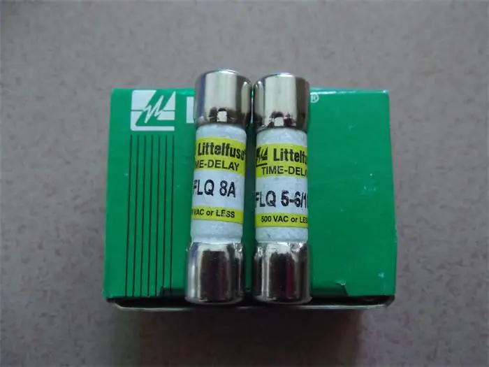 

Временная задержка FLQ Littelfuse 1A 2A 3A 4A 5A 6A 6.25A 7A 8A 9A 10A 12A 14A 15A 20A 25A 30A 500V-10P