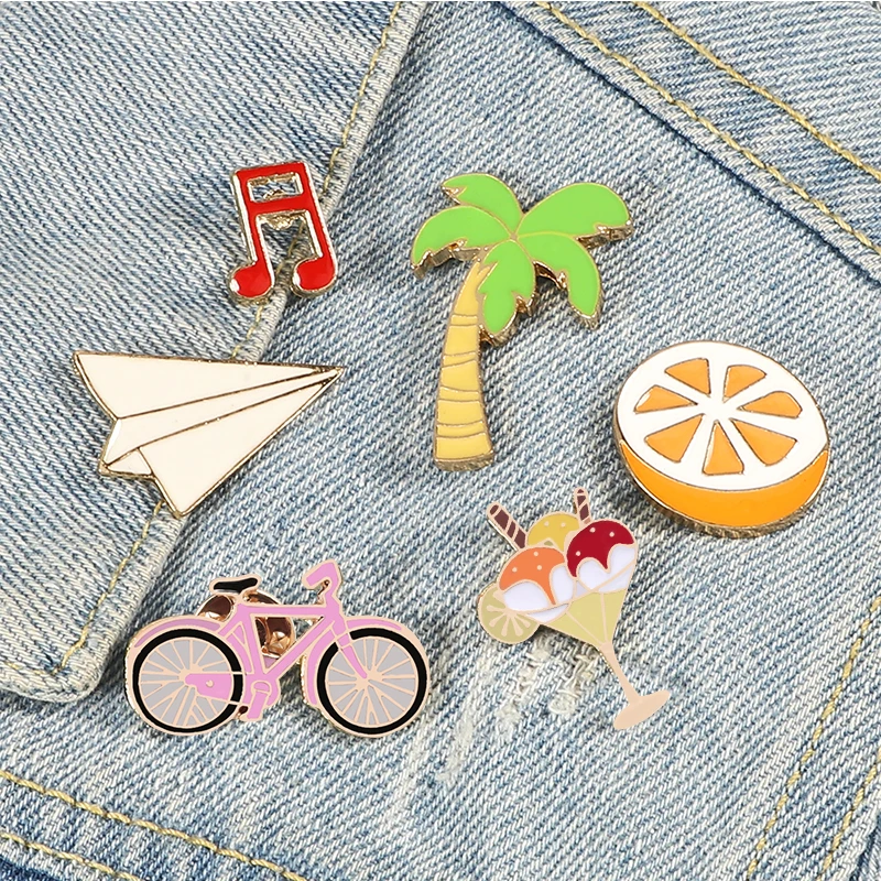 Women men's lapel Pins Cute Cartoon Brooch Retro Game Machine Plane Metal Badge Guitar Music Bike Cool Letter enamel Pin jewelry