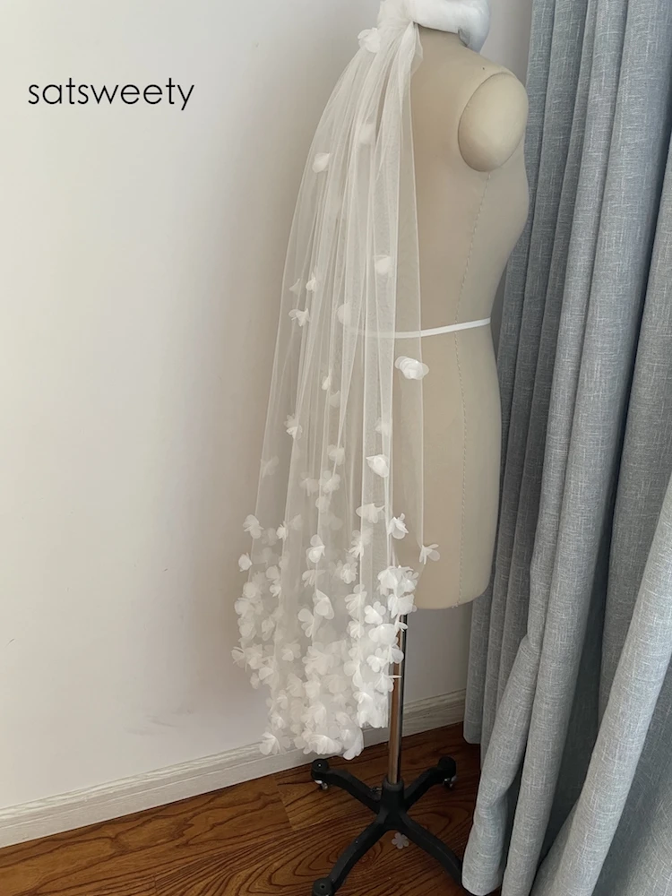 Hoge Kwaliteit Bridal Veils Vingertop Lengte Ivoor/Witte Sluier Voor Bridal Bloemblaadjes Bruiloft Sluier Met Kam