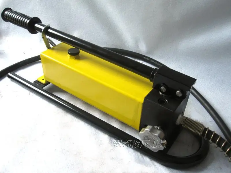 Ghisa ad altissima pressione portatile dell'attrezzo idraulico della pompa idraulica manuale di CP-700B 1.5L
