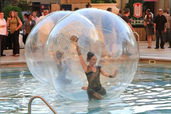 

Free Shipping 1.5m/2m Dia Water Ball On Sale Transparent Water Zorb Ball For Human Inside Pool Game Dancing Ball Water Walking