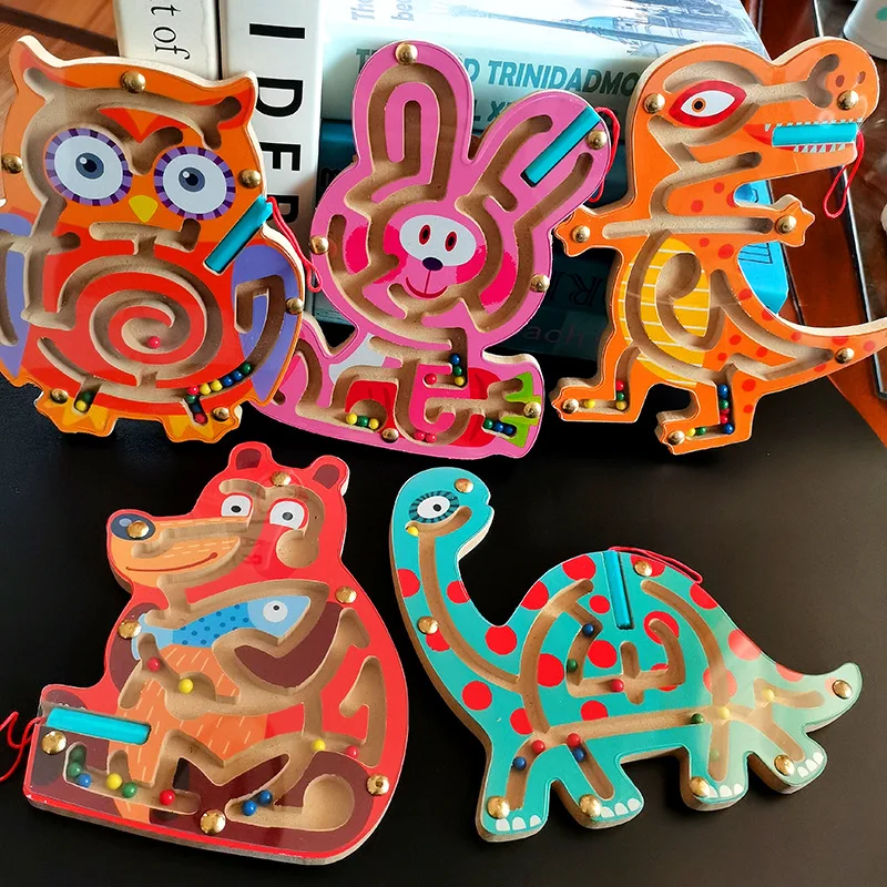 เด็ก Montessori ของเล่นเด็ก 2 ถึง 4 ปีการเรียนรู้ของเล่นเพื่อการศึกษาเด็กเขาวงกตแม่เหล็ก Busy Board ปริศนาไม้เกม