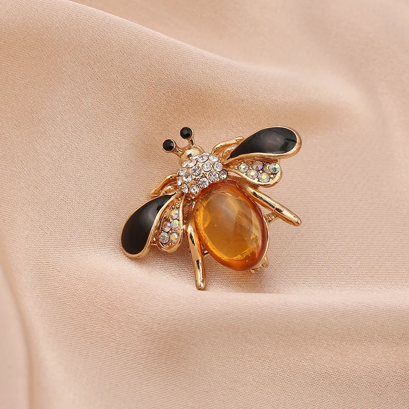 Cute Rhinestone Bee Brooch Women Party Accessories Insect Pearl Corsage Brooches Clothing Accessories