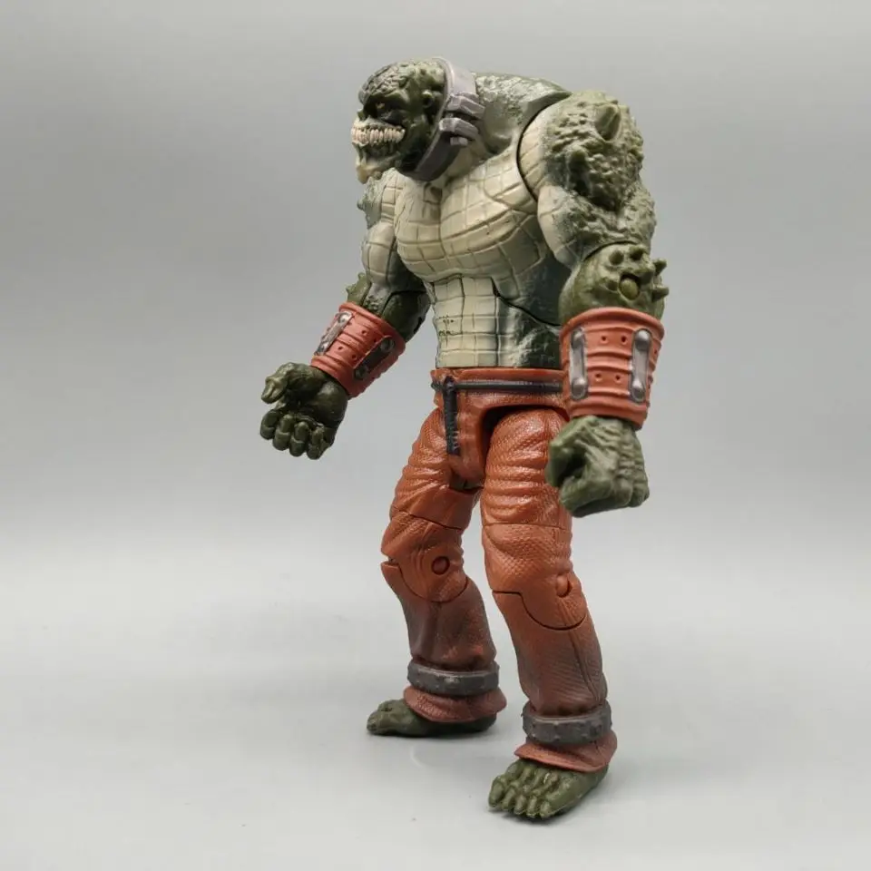 DCC Collectibles Multiverse Killer-Croc 6