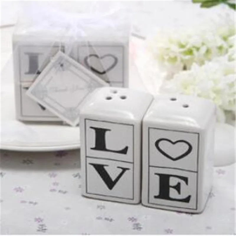

Free shipping 4pcs/lot=2sets/lot Love salt and pepper shaker Cake Topper