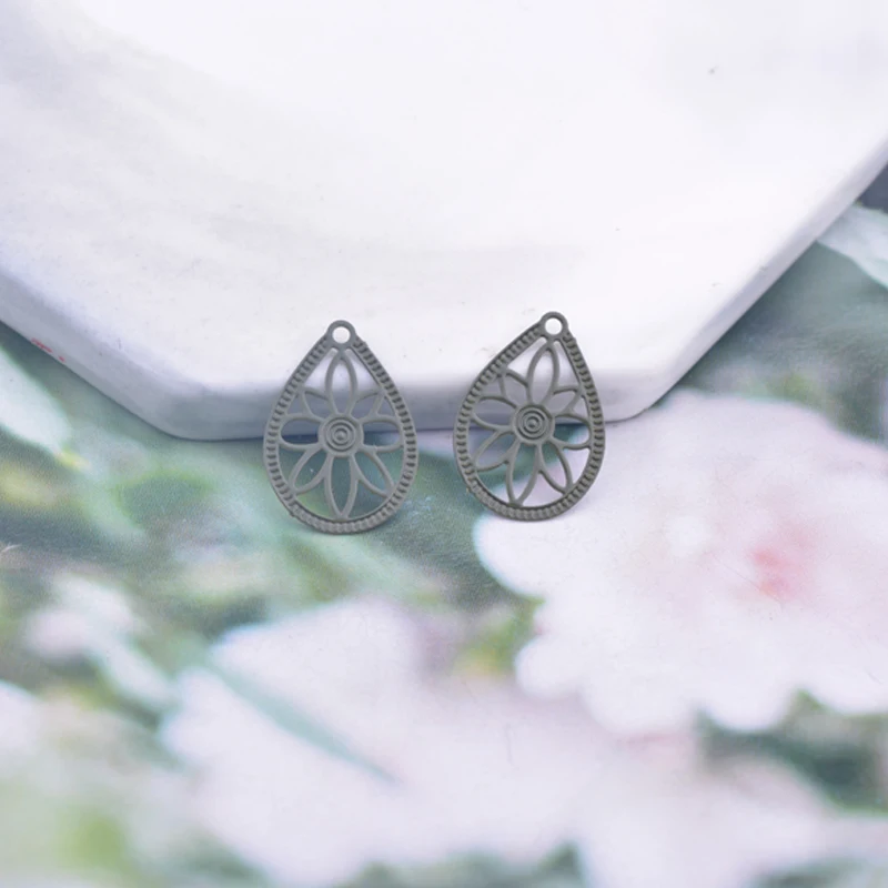 50 Stück AC10823 6*16mm Wassertropfen-Blumen-Anhänger Ohrring-Anhänger Metall Messing Dünner Anhänger DIY Schmuck Ohrring-Herstellung – Detail 5